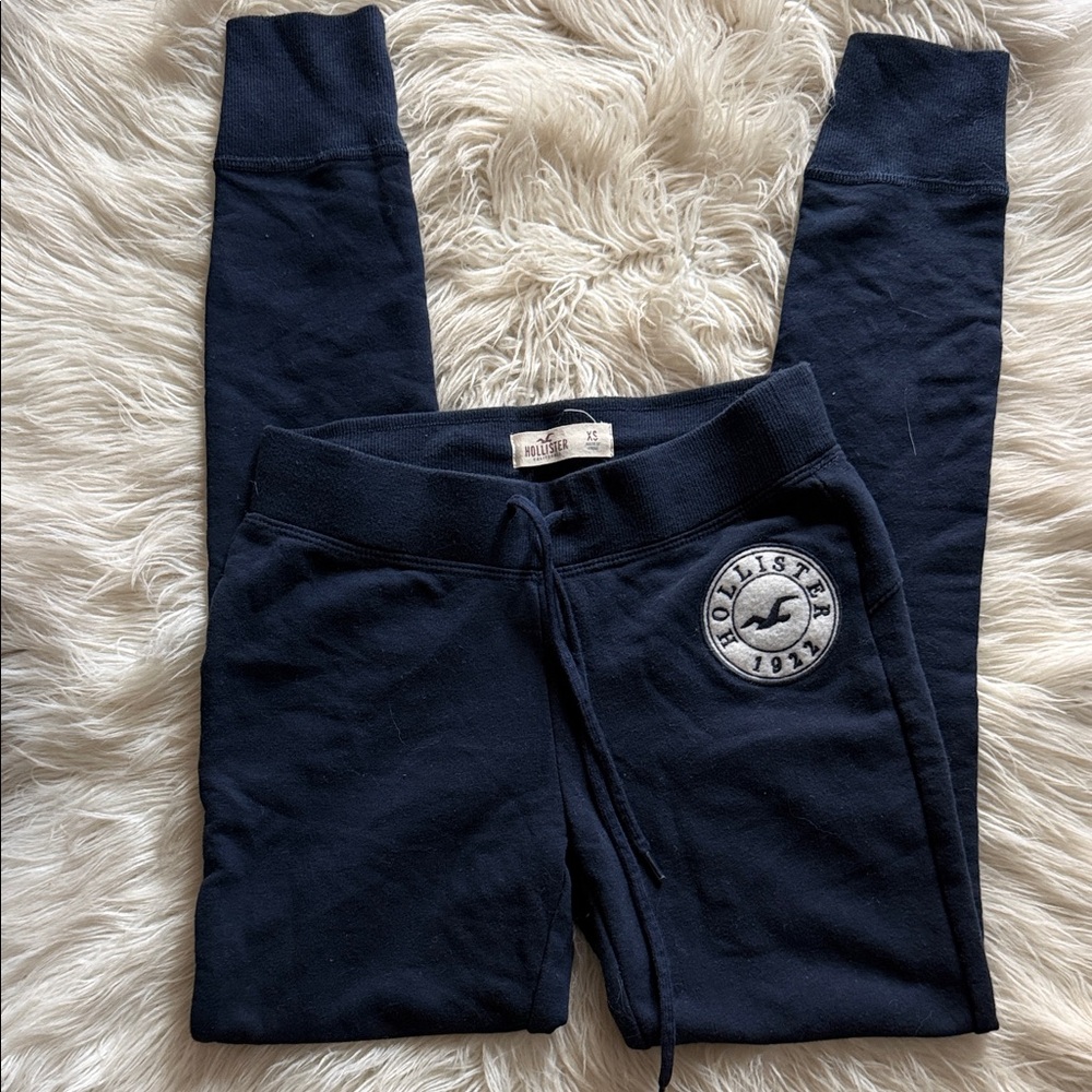 🪿HOLLISTER LOGO FLEECE LEGGINGS👖
